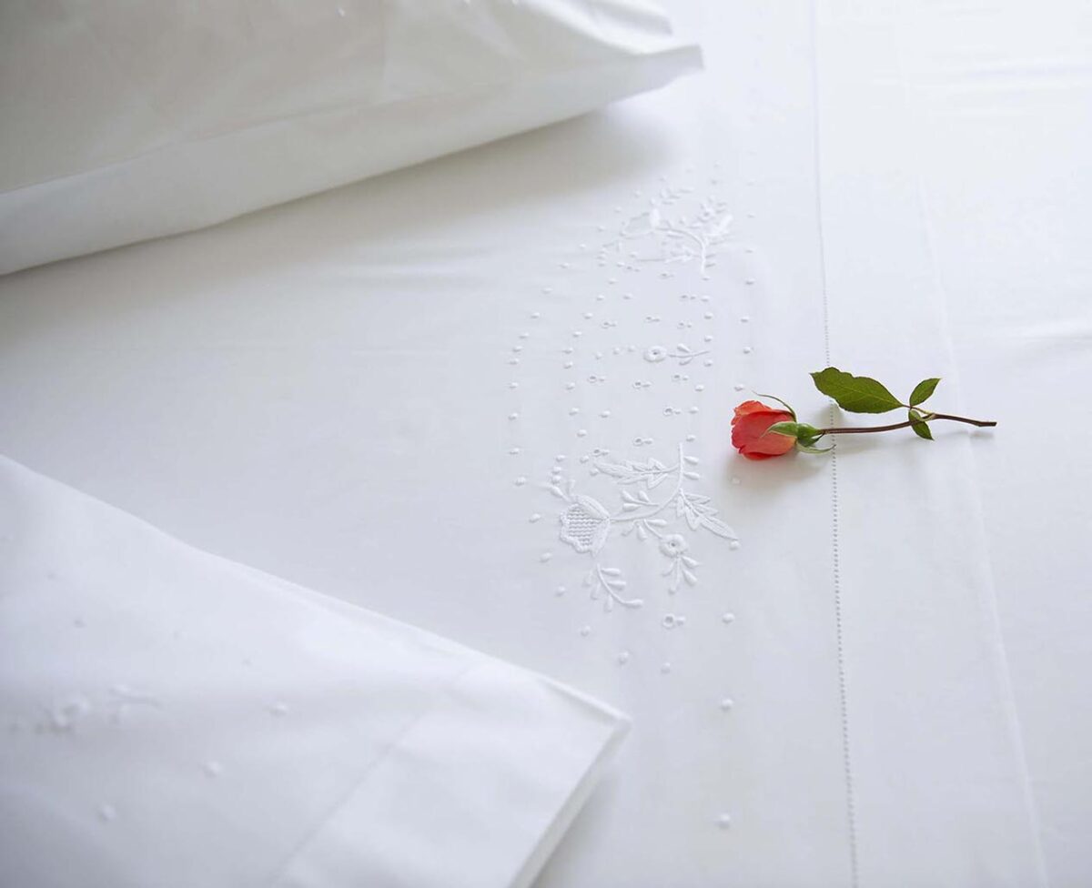 white cotton flat sheet sets double hand embroidered in Portugal